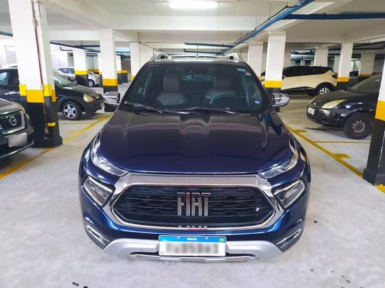 FIAT TORO 2.0 16V TURBO DIESEL RANCH 4WD AT9 FIAT TORO 2.0 16V TURBO DIESEL RANCH 4WD AT9